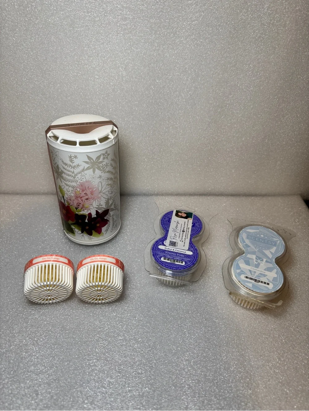 Scentsy Go Pod Diffuser Rechargable Floral Wrap *No Charger*